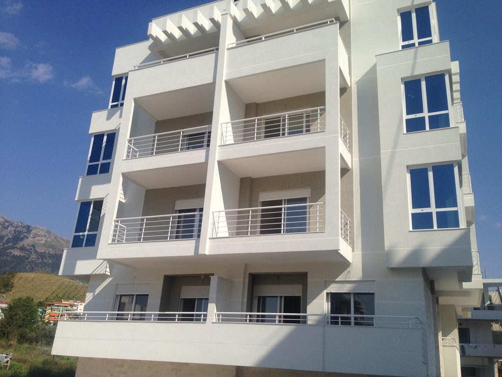Radhima Beach Apartment-Tirana Resort Орикум Экстерьер фото